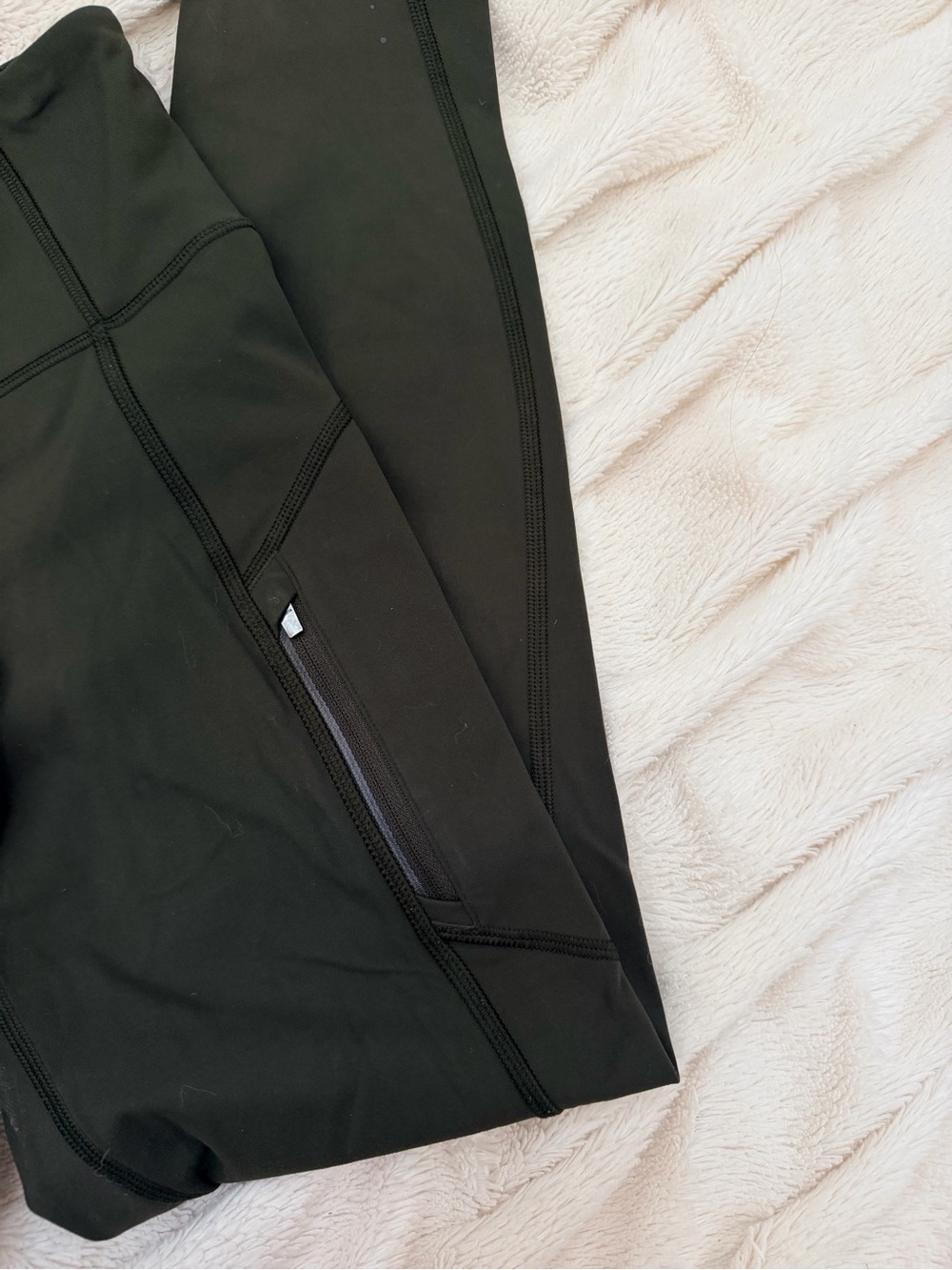 Athleta Rainier High Rise Leggings olive green Sz XS - Picture 4 of 5